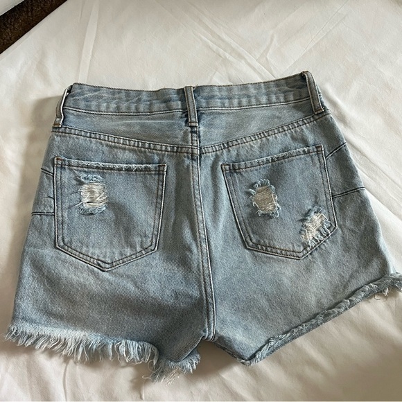 S.O.N.G. Curvy super high rise denim shorts distressed size 5/27 - Picture 2 of 12
